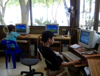 Hong Thong intenet cafe at siam beach resort