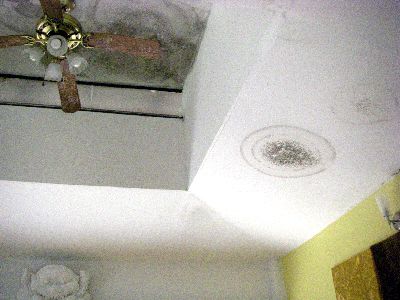 Leakage when it rained 210 mm in a single day